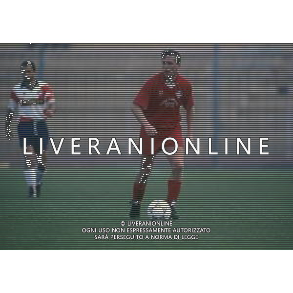 RETROSPETTINA GIAN PAOLO MANIGHETTI CALCIATORE NELLA FOTO GIAN PAOLO MANIGHETTI CON LA MAGLIA DEL PIACENZA CALCIO AG ALDO LIVERANI SAS