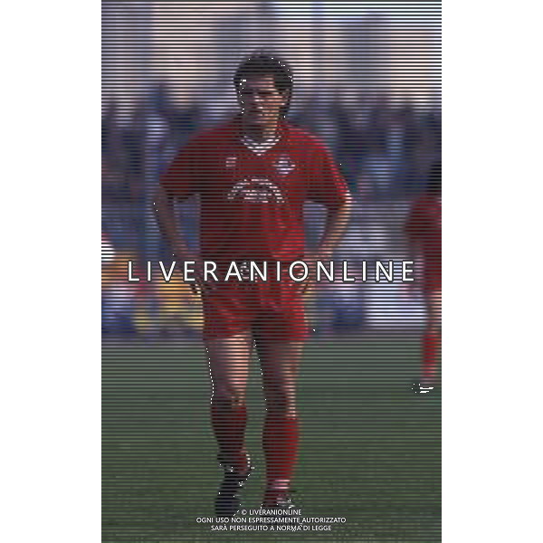 RETROSPETTIVA ANTONIO DE VITIS CALCIATORE NELLA FOTO ANTONIO DE VITIS CON LA MAGLIA DEL PIACENZA CALCIO AG ALDO LIVERANI SAS
