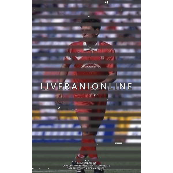 RETROSPETTIVA ANTONIO DE VITIS CALCIATORE NELLA FOTO ANTONIO DE VITIS CON LA MAGLIA DEL PIACENZA CALCIO AG ALDO LIVERANI SAS