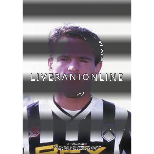 RETROSPETTIVA ANTONIO DE VITIS CALCIATORE NELLA FOTO ANTONIO DE VITIS CON LA MAGLIA DELL\'UDINESE CALCIO AG ALDO LIVERANI SAS