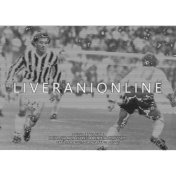 RETROSPETTIVA ANTONIO DE VITIS CALCIATORE NELLA FOTO ANTONIO DE VITIS CON LA MAGLIA DELL\'UDINESE CALCIO AG ALDO LIVERANI SAS