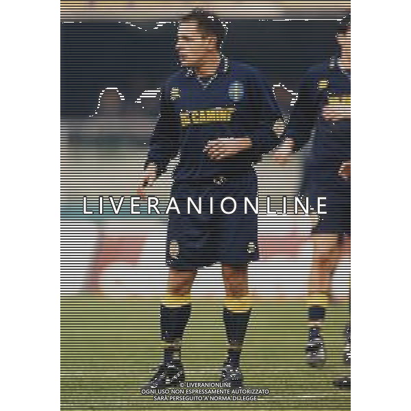 RETROSPETTIVA ANTONIO DE VITIS CALCIATORE NELLA FOTO ANTONIO DE VITIS CON LA MAGLIA DEL VERONA CALCIO AG ALDO LIVERANI SAS