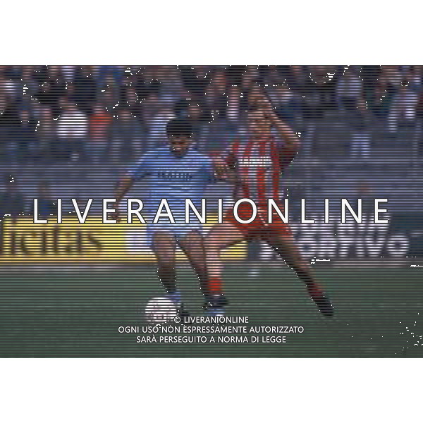 RETROSPETTIVA AGOSTINO IACOBELLI CALCIATORE NELLA FOTO AGOSTINO IACOBELLI CON LA MAGLIA DEL CATANZARO CALCIO AG ALDO LIVERANI SAS