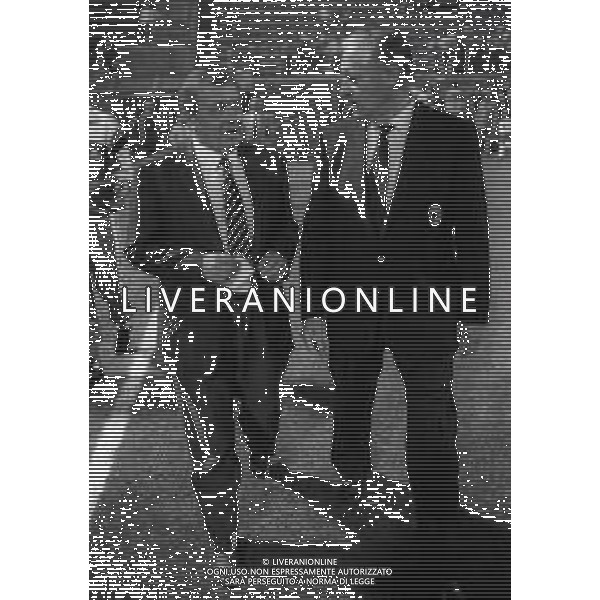 03-09-1986 MILANO COPPA ITALIA MILAN PARMA 0-1 NELLA FOTO NILS LIEDHOLM ALLENATORE DEL MILAN CON IL PRESIDENTE DEL PARMA CALCIO ERNESTO CERESINI AG ALDO LIVERANI SAS