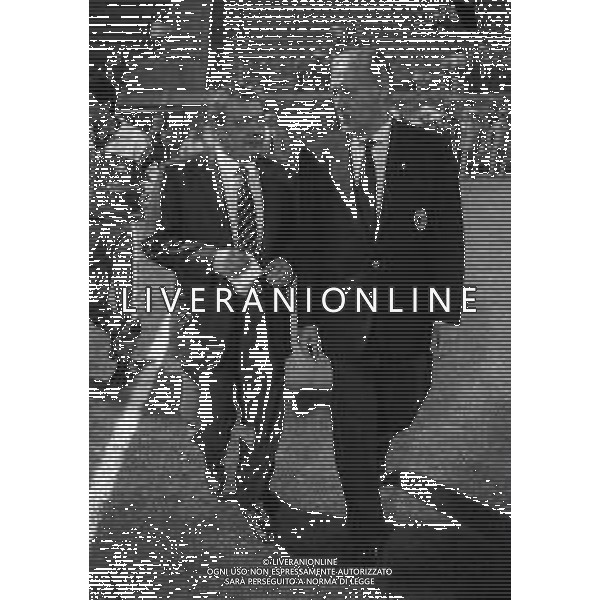 03-09-1986 MILANO COPPA ITALIA MILAN PARMA 0-1 NELLA FOTO NILS LIEDHOLM ALLENATORE DEL MILAN CON IL PRESIDENTE DEL PARMA CALCIO ERNESTO CERESINI AG ALDO LIVERANI SAS