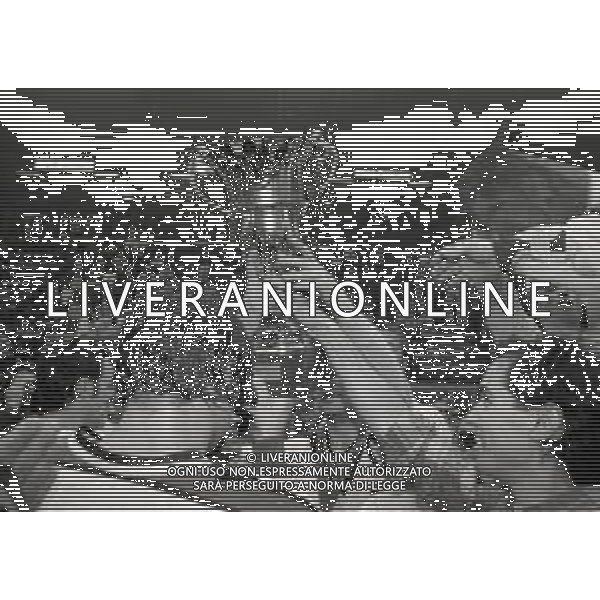1994 MILANO FINALE SCUDETTO 5 GARA MILAN MEDIOLANUM BOLZANO NELLA FOTO FESTEGGIAMENTI PER LA VITTORIA DEL 3 SCUDETTO MILAN MEDIOLANUM HOCHEY AG ALDO LIVERANI SAS