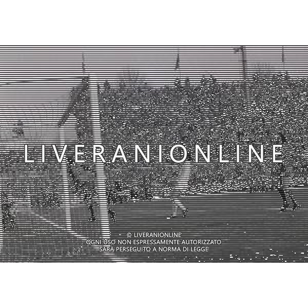 21-11-1982 CREMONA CAMPIONATO DI CALCIO SERIE B CREMONSìESE MILAN 3-3 NELLA FOTO OSCAR DAMIANI AG ALDO LIVERANI SAS