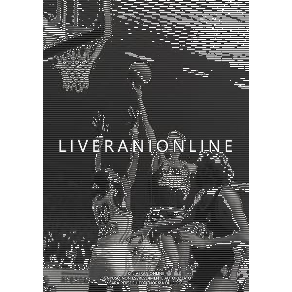 05-01-1986 CANTU\' CAMPIONATO DI BASKET SERIE A AREXONS CANTU\'-MOBILGIRGI CASERTA NELLA FOTO OSCAR SCHMIDT AG ALDO LIVERANI SAS