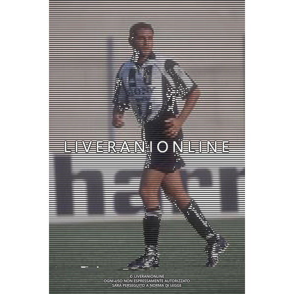 RETROSPETTIVA NICOLA AMORUSO CALCIATORE NELLA FOTO NICOLA AMORUSO CON LA MAGLIA DELLA JUVENTUS NELL\'ANNO 1997-1998 AG ALDO LIVERANI SAS