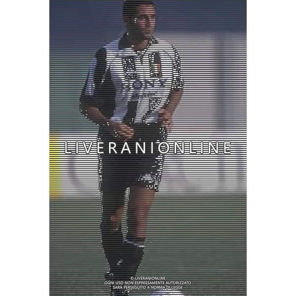 RETROSPETTIVA NICOLA AMORUSO CALCIATORE NELLA FOTO NICOLA AMORUSO CON LA MAGLIA DELLA JUVENTUS NELL\'ANNO 1997-1998 AG ALDO LIVERANI SAS