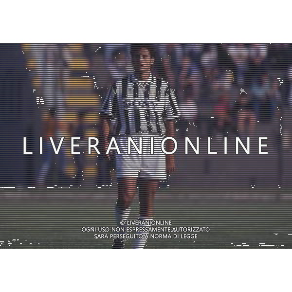 RETROSPETTIVA NICOLA AMORUSO CALCIATORE NELLA FOTO NICOLA AMORUSO CON LA MAGLIA DELLA JUVENTUS AG ALDO LIVERANI SAS