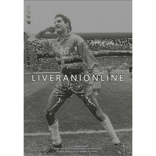 RETROSPETTIVA NICOLA AMORUSO CALCIATORE NELLA FOTO NICOLA AMORUSO CON LA MAGLIA DELLA SAMPDORIA CALCIO AG ALDO LIVERANI SAS
