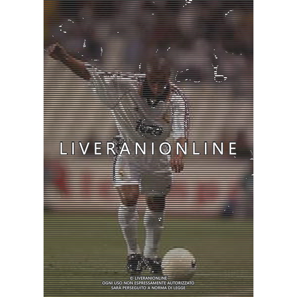 12-08-1998 TROFEO TERESA HERRERA REAL MADRID LAZIO NELLA FOTO ROBERTO CARLOS AG ALDO LIVERANI SAS