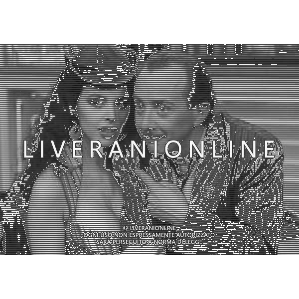 \'DRIVE IN\' programma televisivo Milano 1987 - RETROSPETTIVA Nella foto Enzo Braschi con le ragazze Fast Food ©Archivio Giovanni Liverani / AGENZIA ALDO LIVERANI SAS