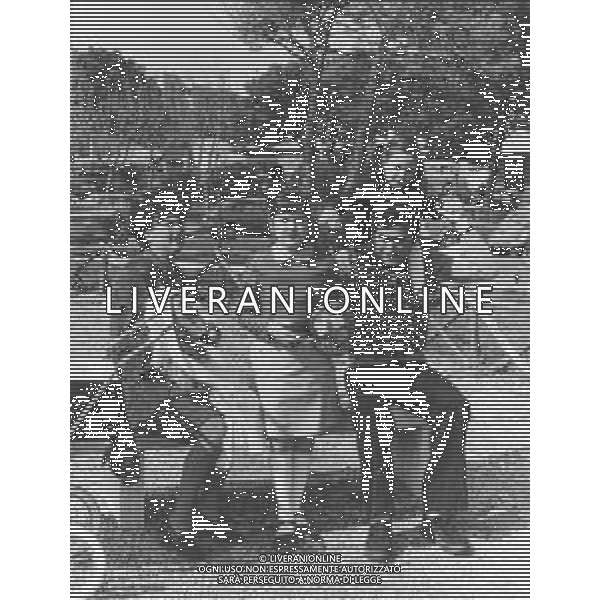 RETROSPETTIVA ANTONIO TREBICIANI ALLENATORE NELLA FOTO TREBICIANI ANTONIO CON LA FAMIGLIA AG ALDO LIVERANI SAS