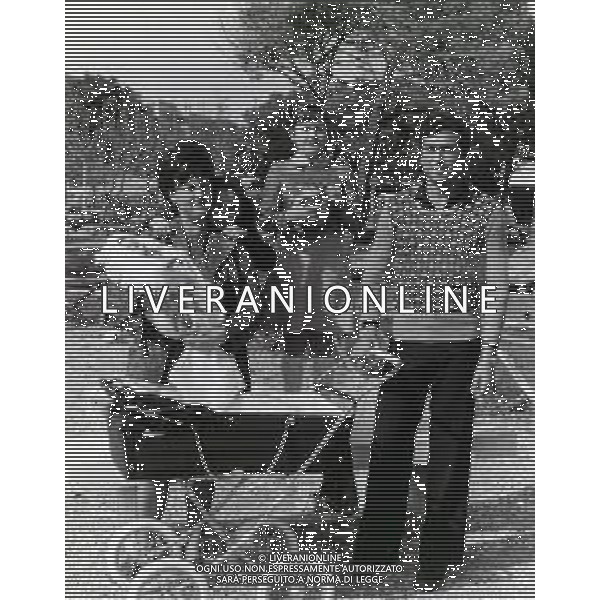 RETROSPETTIVA ANTONIO TREBICIANI ALLENATORE NELLA FOTO TREBICIANI ANTONIO CON LA FAMIGLIA AG ALDO LIVERANI SAS