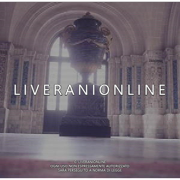 L\'Aia è una città costiera sul Mare del Nord nei Paesi Bassi occidentali. Il complesso di Binnenhof, in stile gotico, è sede del parlamento olandese, mentre il Palazzo Noordeinde, del XVI secolo, è la sede lavorativa del re. La città ospita anche la Corte Internazionale di Giustizia delle Nazioni Unite, con sede nel Palazzo della Pace, e la Corte penale internazionale. NELLA FOTO PALAZZO DI GIUSTIZIA L\'AIA AG ALDO LIVERANI SAS
