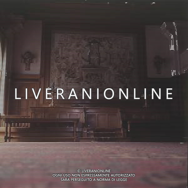 L\'Aia è una città costiera sul Mare del Nord nei Paesi Bassi occidentali. Il complesso di Binnenhof, in stile gotico, è sede del parlamento olandese, mentre il Palazzo Noordeinde, del XVI secolo, è la sede lavorativa del re. La città ospita anche la Corte Internazionale di Giustizia delle Nazioni Unite, con sede nel Palazzo della Pace, e la Corte penale internazionale. NELLA FOTO PALAZZO DI GIUSTIZIA L\'AIA AG ALDO LIVERANI SAS