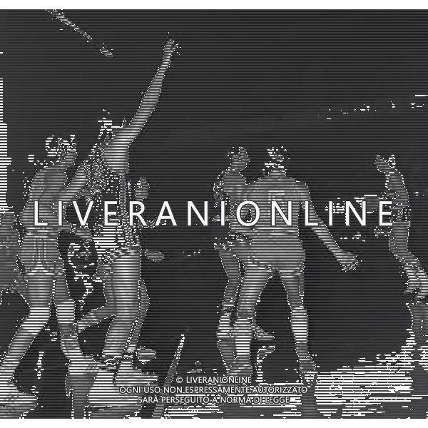 03-11-1974 MILANO CAMPIONATO DI BASKET SERIE A INNOCENTI MILANO-SINUDYNE BOLOGNA NELLA FOTO AZIONE DI GIOCO AG ALDO LIVERANI SAS