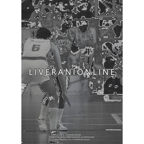 02-03-1986 MILANO CAMPIONATO DI BASKET A1 SIMAC MILANO SCAVOLINI PESARO NELLA FOTO ZAM FFEDERICK AG ALDO LIVERANI SAS