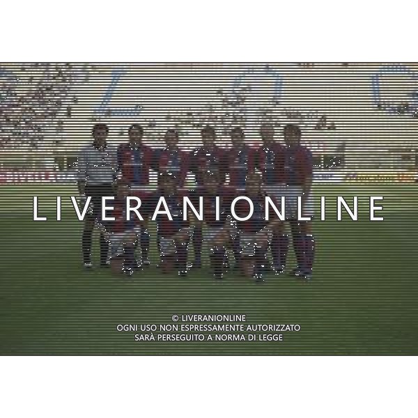 29-09-1998 BOLOGNA- COPPA UEFA BOLOGNA SPORTING LISBONA 2-1 NELLA FOTO FORMAZIONE BOLOGNA 1998-1999 DA SIN IN PIEDI FRANCESCO ANTONIOLI-NICOLA BOSELLI-ALESSANDRO RINALDI-MASSIMO PAGANIN-MASSIMO TARANTINO-KLAS INGESSON-MASSIMILIANO CAPPIOLI SED DA SIN. GIUSEPPE SIGNORI-CARLO NERVO-GIANCARLO MAROCCHI E IGOR KOLYVANOV AG ALDO LIVERANI SAS