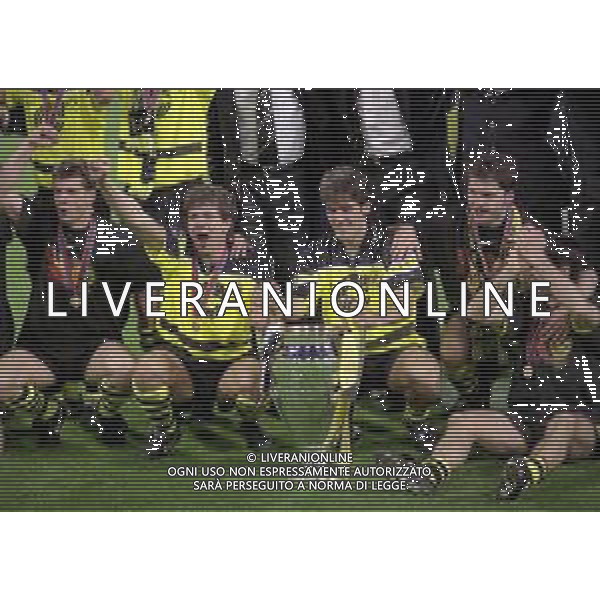 28-05-1997 MONACO DI BAVIERA- FINALE DI CHAMPIONS LEAGUE JUVENTUS BORUSSIA DORTMUND 3-1 NELLA FOTO I GIOCATORI DEL BORUSSIA DORTMUND FESTEGGIANO LA VITTORIA DELLA COPPA CAMPIONI AG ALDO LIVERANI SAS