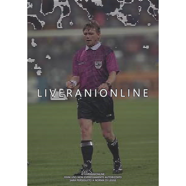 28-05-1997 MONACO DI BAVIERA- FINALE DI CHAMPIONS LEAGUE JUVENTUS BORUSSIA DORTMUND 3-1 NELLA FOTO ARBITRO SANDOR PUHL AG ALDO LIVERANI SAS