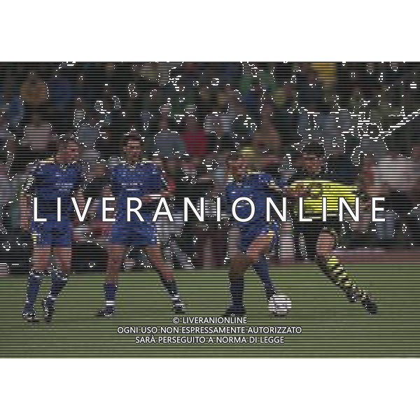 28-05-1997 MONACO DI BAVIERA- FINALE DI CHAMPIONS LEAGUE JUVENTUS BORUSSIA DORTMUND 3-1 NELLA FOTO KARL HEINZE RIEDLE-PAOLO MONTERO-ANTONIO IULIANO E VLADIMIR JUGOVIC AG ALDO LIVERANI SAS
