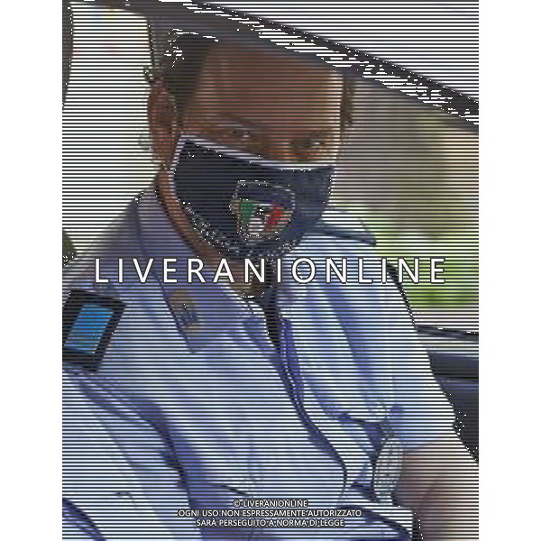 RIAPERTURA DEL MERCATO ORTOFRUTTICOLO NELLA FASE 2 DELL\'EMERGENZA CORONAVIRUS A REGGIO EMILIA 09.05.2020 NELLA FOTO CONTROLLI DELLA POLIZIA LOCALE CON LA MASCHERINA ©SANTANDREA / AGENZIA ALDO LIVERANI SAS