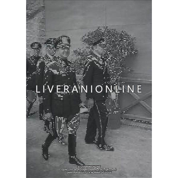 1936-1939 ROMA -VITA QUOTIDIANA E MONUMENTI PER LE VIE DI ROMA FOTO ARCHIVIO VESPASIANI-AG GIOVANNI LIVERANI-AG ALDO LIVERANI SAS