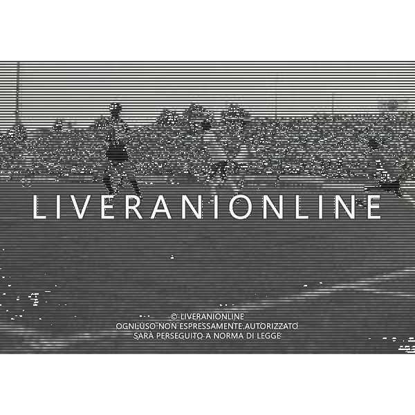 04-09-1977 CREMONA- COPPA ITALIA CREMONESE INTER 0-2 NELLA FOTO AZIONE DI GIOCO AG ALDO LIVERANI SAS