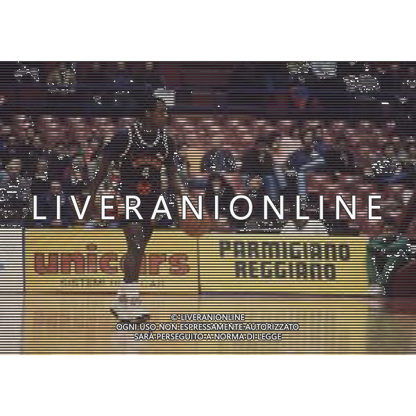RETROSPETTIVA LARRY MIDDLETON BASKET NELLA FOTO LARRY MIDDLETON CON LA MAGLIA STEFANEL TRIESTE AG ALDO LIVERANI SAS