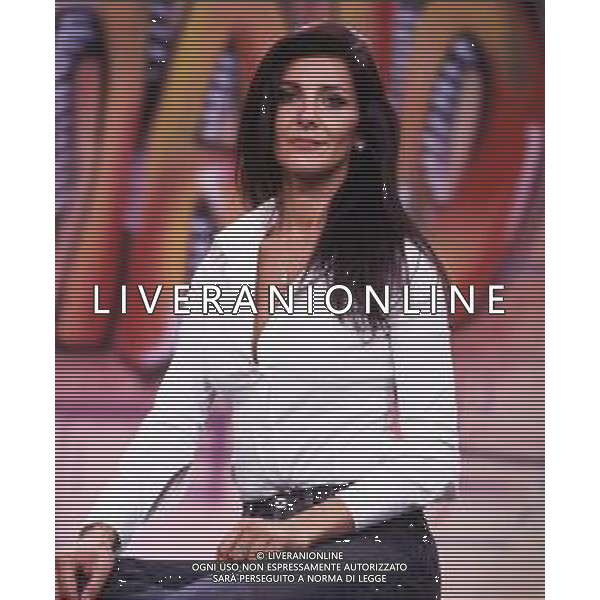 La giornalista ELENA GUARNIERI, a Milano nel 2000 alla conduzione di Sipario del TG4. ©ARCHIVIO ALDO LIVERANI SAS