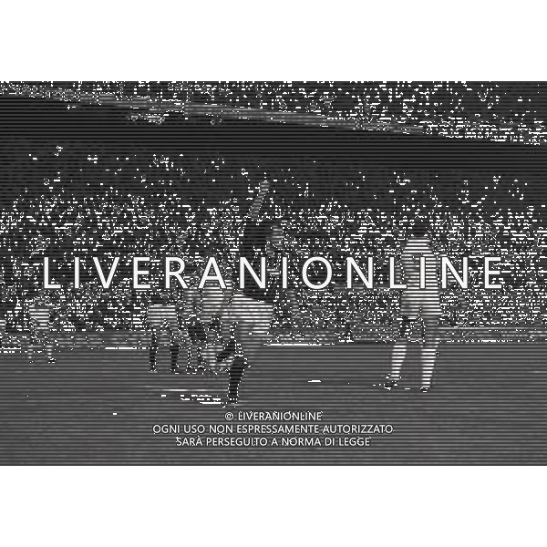 13-04-1983 MILANO RITORNO DI OTTAVI DI FINALE COPPA ITALIA MILAN CAGLIARI 4-2 NELLA FOTO DOPO GOAL VINICIO VERZA AG ALDO LIVERANI SAS