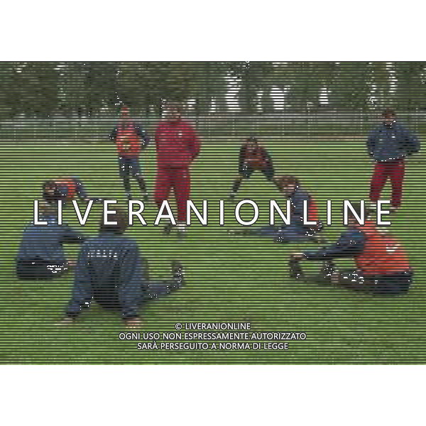 ALLENAMENTO DELLA NAZIONALE ITALIANA UNDER 21 A CREMONA 1998-1999 NELLA FOTO L\'ALLENATORE MARCO TARDELLI ©ARCHIVIO AGENZIA ALDO LIVERANI SAS
