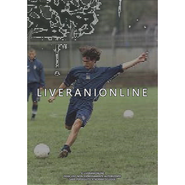 ALLENAMENTO DELLA NAZIONALE ITALIANA UNDER 21 A CREMONA 1998-1999 NELLA FOTO ALESSANDRO FRAU ©ARCHIVIO AGENZIA ALDO LIVERANI SAS