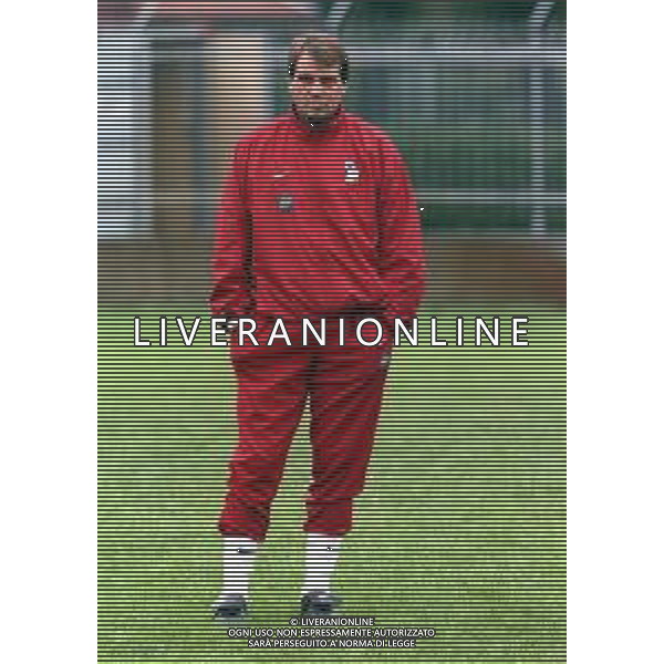 ALLENAMENTO DELLA NAZIONALE ITALIANA UNDER 21 A CREMONA 1998-1999 NELLA FOTO L\'ALLENATORE MARCO TARDELLI ©ARCHIVIO AGENZIA ALDO LIVERANI SAS