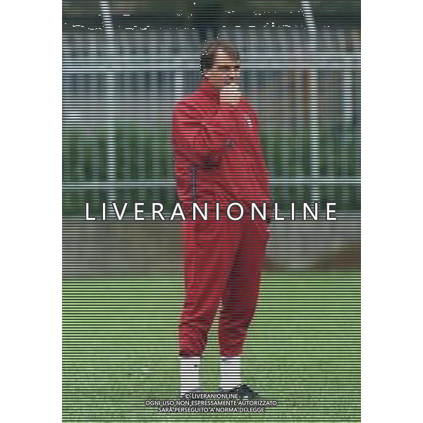ALLENAMENTO DELLA NAZIONALE ITALIANA UNDER 21 A CREMONA 1998-1999 NELLA FOTO L\'ALLENATORE MARCO TARDELLI ©ARCHIVIO AGENZIA ALDO LIVERANI SAS