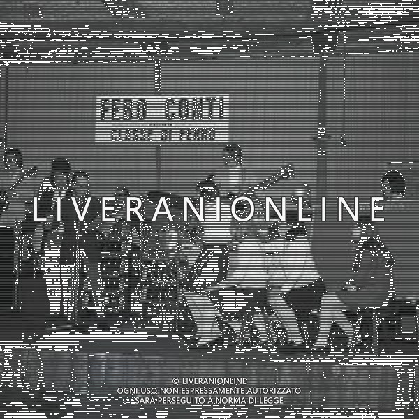 1969 TRASMISSIONE TELEVISIVA CLASSE DI FERRO NELLA FOTO FEBO CONTI AG ALDO LIVERANI SAS