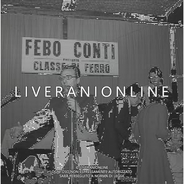 1969 TRASMISSIONE TELEVISIVA CLASSE DI FERRO NELLA FOTO FEBO CONTI AG ALDO LIVERANI SAS