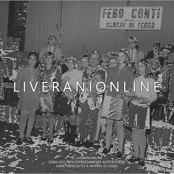 1969 TRASMISSIONE TELEVISIVA CLASSE DI FERRO NELLA FOTO FEBO CONTI AG ALDO LIVERANI SAS