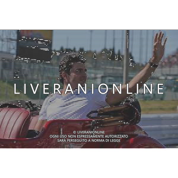 Carlos Sainz Jr (ESP) McLaren on the drivers parade. 13.10.2019. Formula 1 World Championship, Rd 17, Japanese Grand Prix, Suzuka, Japan, Sunday. / AGENZIA ALDO LIVERANI SAS - ITALY ONLY EDITORIAL USE ONLY