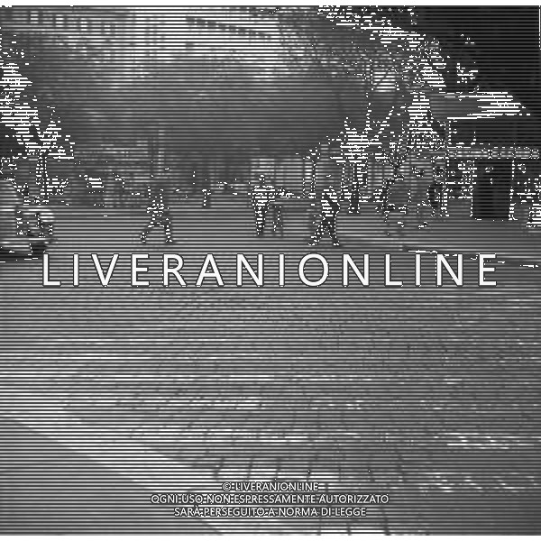 VEDUTE DELLA CITTA\' DI ROMA - RETROSPETTIVA 1950 - 1960 Nella foto gente nel traffico per le vie del centro ©Archivio Giovanni Liverani / AGENZIA ALDO LIVERANI SAS