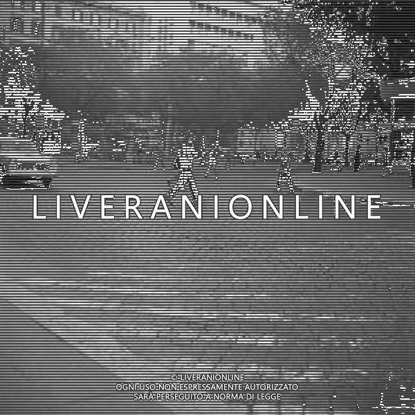 VEDUTE DELLA CITTA\' DI ROMA - RETROSPETTIVA 1950 - 1960 Nella foto gente nel traffico per le vie del centro ©Archivio Giovanni Liverani / AGENZIA ALDO LIVERANI SAS