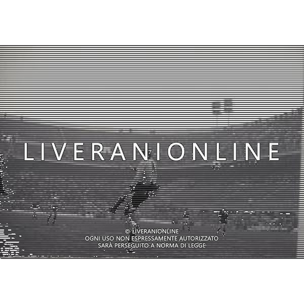 09-01-1974 MILANO ANDATA SUPERCOPPA UEFA MILAN AJAX 1-0 NELLA FOTO AZIONE DI GIOCO AG ALDO LIVERANI SAS 