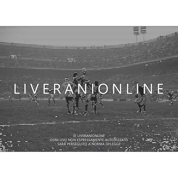 09-01-1974 MILANO ANDATA SUPERCOPPA UEFA MILAN AJAX 1-0 NELLA FOTO AZIONE DI GIOCO AG ALDO LIVERANI SAS