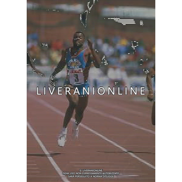 DIAP-RETROSPETTIVA LEROY BURREL ATLETA NELLA FOTO Leroy Russell Burrell è un velocista americano, due volte primatista mondiale dei 100 metri piani ANNO 1990 AG ALDO LIVERANI SAS