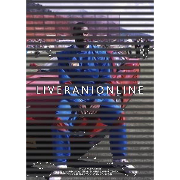 DIAP-RETROSPETTIVA LEROY BURREL ATLETA NELLA FOTO Leroy Russell Burrell è un velocista americano, due volte primatista mondiale dei 100 metri piani ANNO 1990 AG ALDO LIVERANI SAS