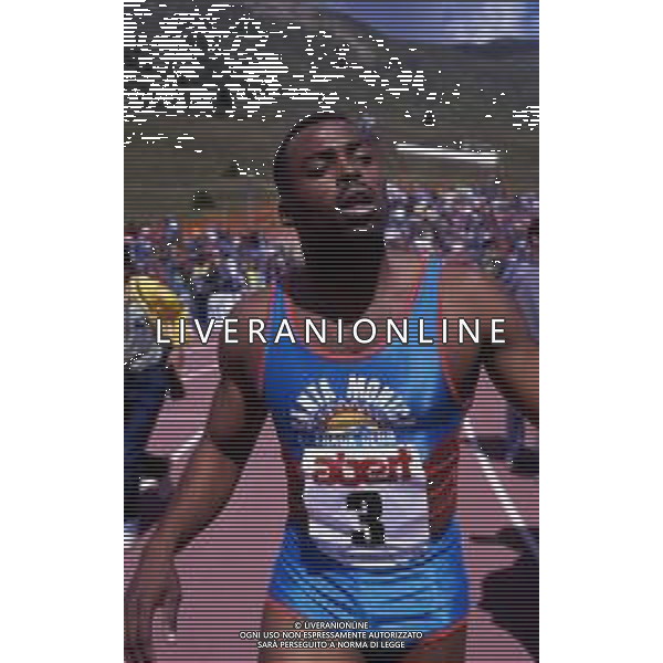 DIAP-RETROSPETTIVA LEROY BURREL ATLETA NELLA FOTO Leroy Russell Burrell è un velocista americano, due volte primatista mondiale dei 100 metri piani ANNO 1990 AG ALDO LIVERANI SAS