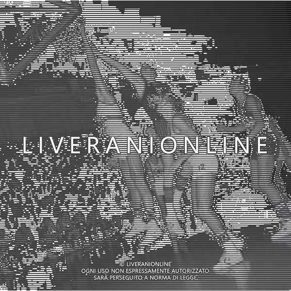 30-11-1975 MILANO CAMPIONATO DI BASKET SERIE A CINZANO MILANO-CHINAMARTINI TORINO NELLA FOTO AG ALDO LIVERANI SAS